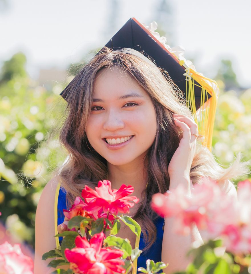 Portrait of Lindsey Mardona